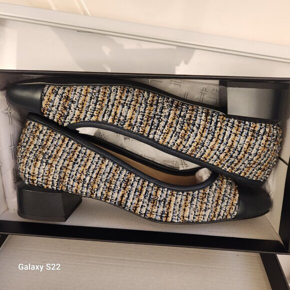 LIVERPOOL LA Lapis Leather Irvine Low Heels. NIB. Size 8.5 - Picture 9 of 10